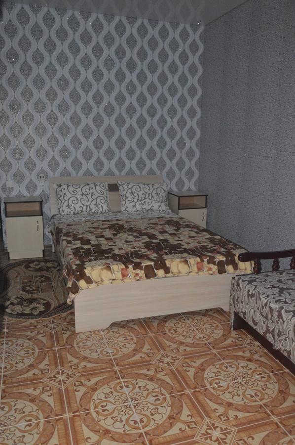 Hotel Balcony à Zaliznyi Port Extérieur photo