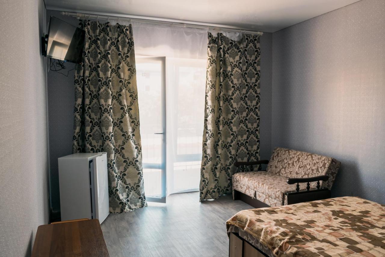Hotel Balcony à Zaliznyi Port Extérieur photo